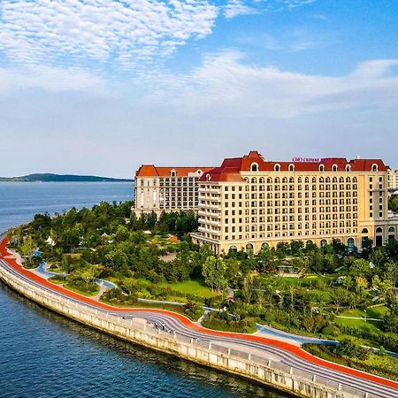 Crowne Plaza Qingdaoorientalmoviemetropolis By Ihg Hotel Exterior foto