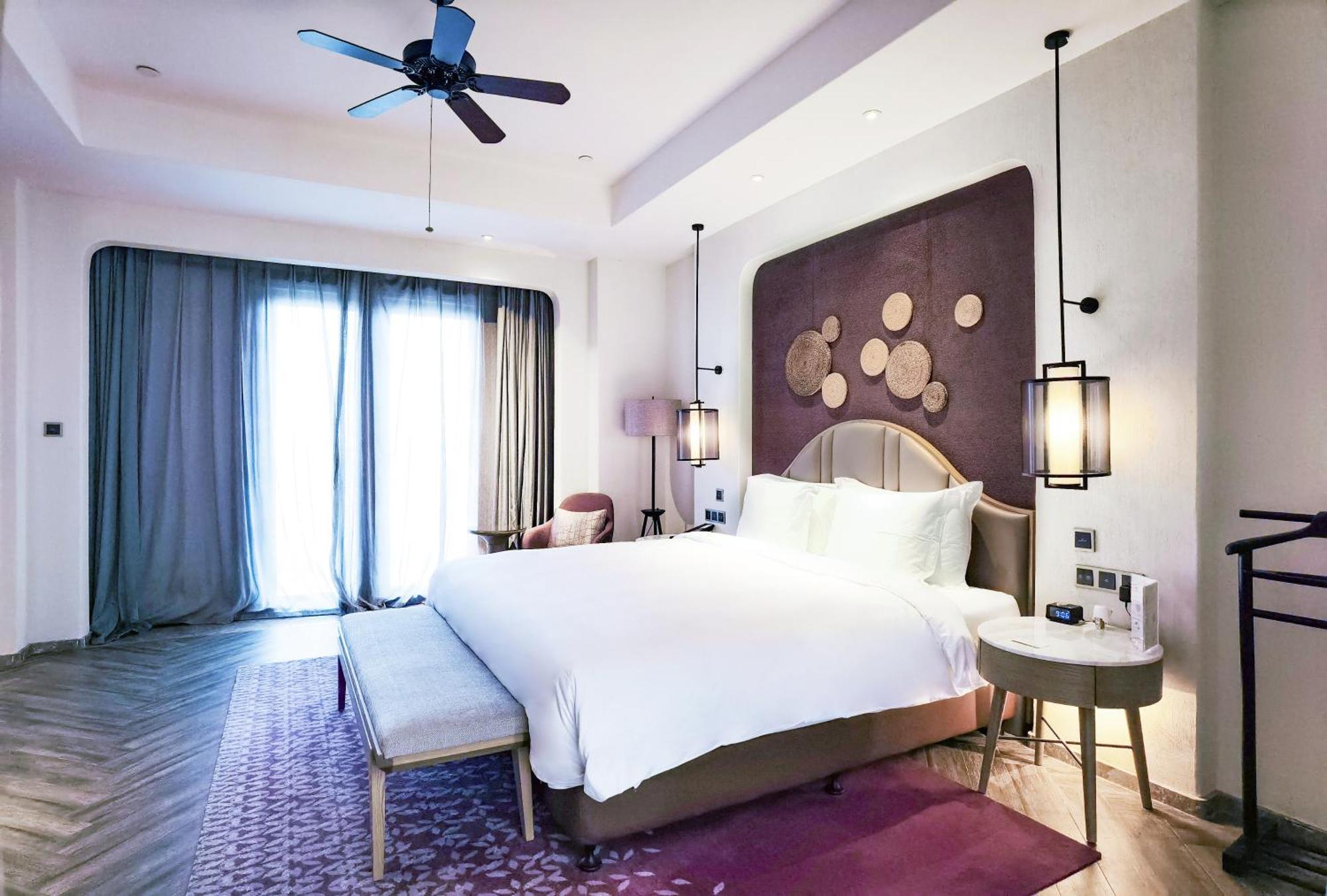 Crowne Plaza Qingdaoorientalmoviemetropolis By Ihg Hotel Exterior foto