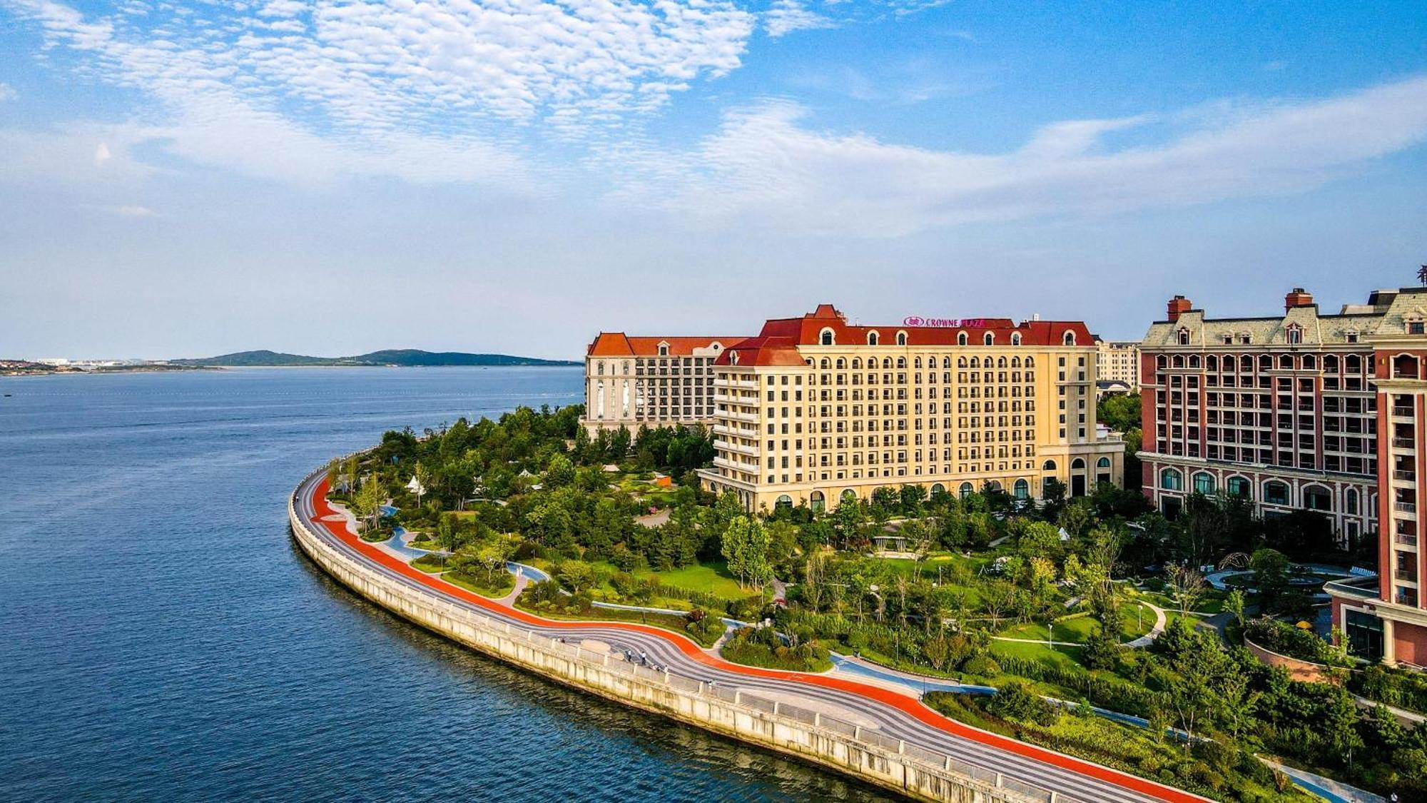 Crowne Plaza Qingdaoorientalmoviemetropolis By Ihg Hotel Exterior foto