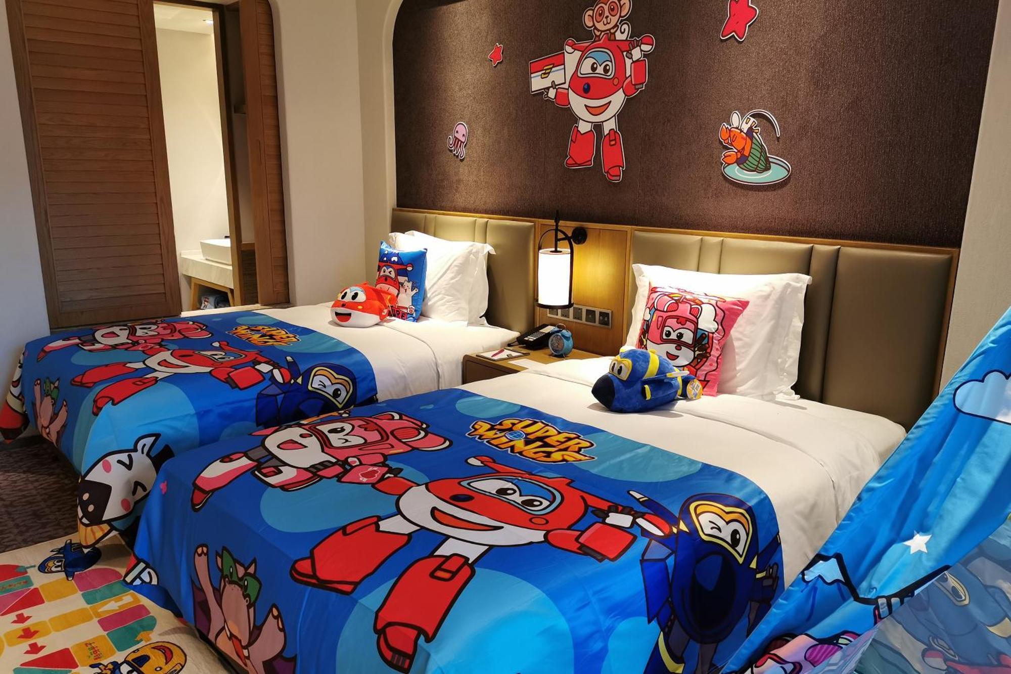 Crowne Plaza Qingdaoorientalmoviemetropolis By Ihg Hotel Exterior foto